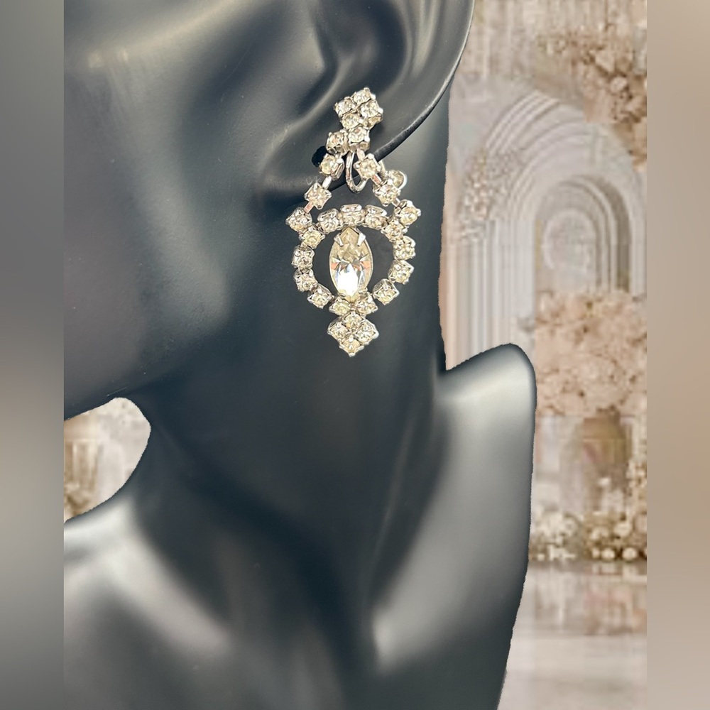 Elegant Vintage Rhinestone Chandelier Screw Back Earrings 2 Inches Long